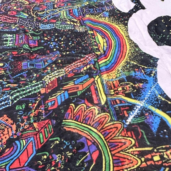 INSOMNIAC SHOP EDC LAS VEGAS FESTIVAL RAVE THROW BLANKET - Picture 2 of 3